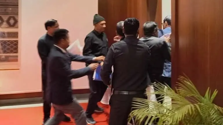 Assam Congress MLA Nurul Huda Attacks Assembly Deputy Speaker Numal Momin Amid High Drama | VIDEO