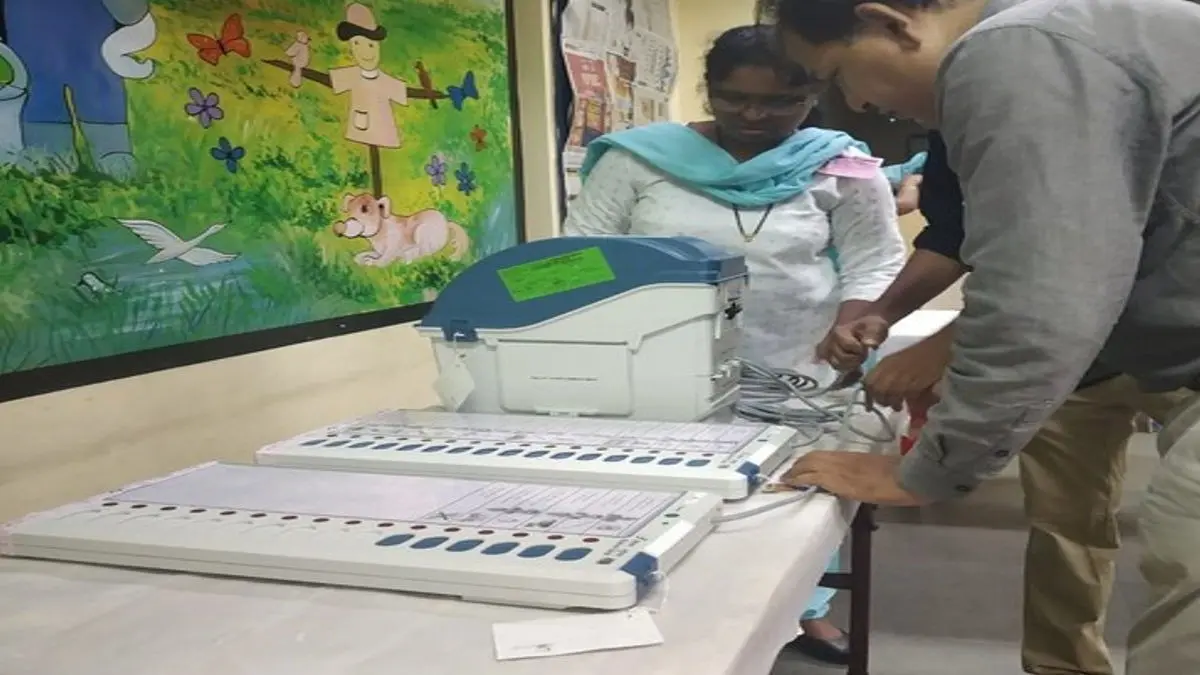 Assembly By-Polls 2025: Voting Begins In 5 Assembly Seats In 4 States As Competition Rises Before 2026 Assembly Elections Assembly by-polls in 4 states, Punjab, Gujarat, Kerala, West Bengal.