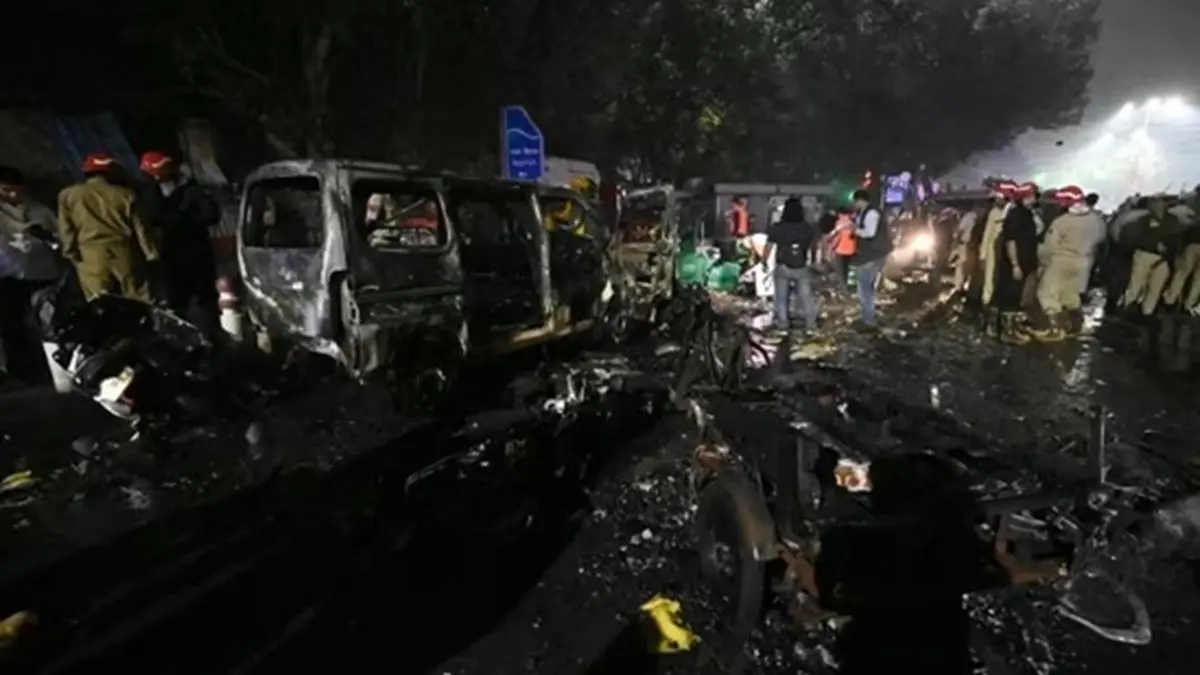 At Least 9 Killed, Multiple Others Injured As Powerful Blast Rocked Area Near Red Fort Metro Station