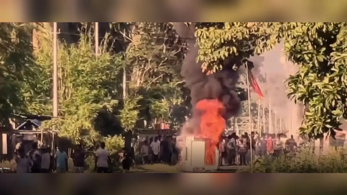 At least three police vehicles were torched and tyres were set on fire by angry protesters outside the district jail in Baksa, Assam.