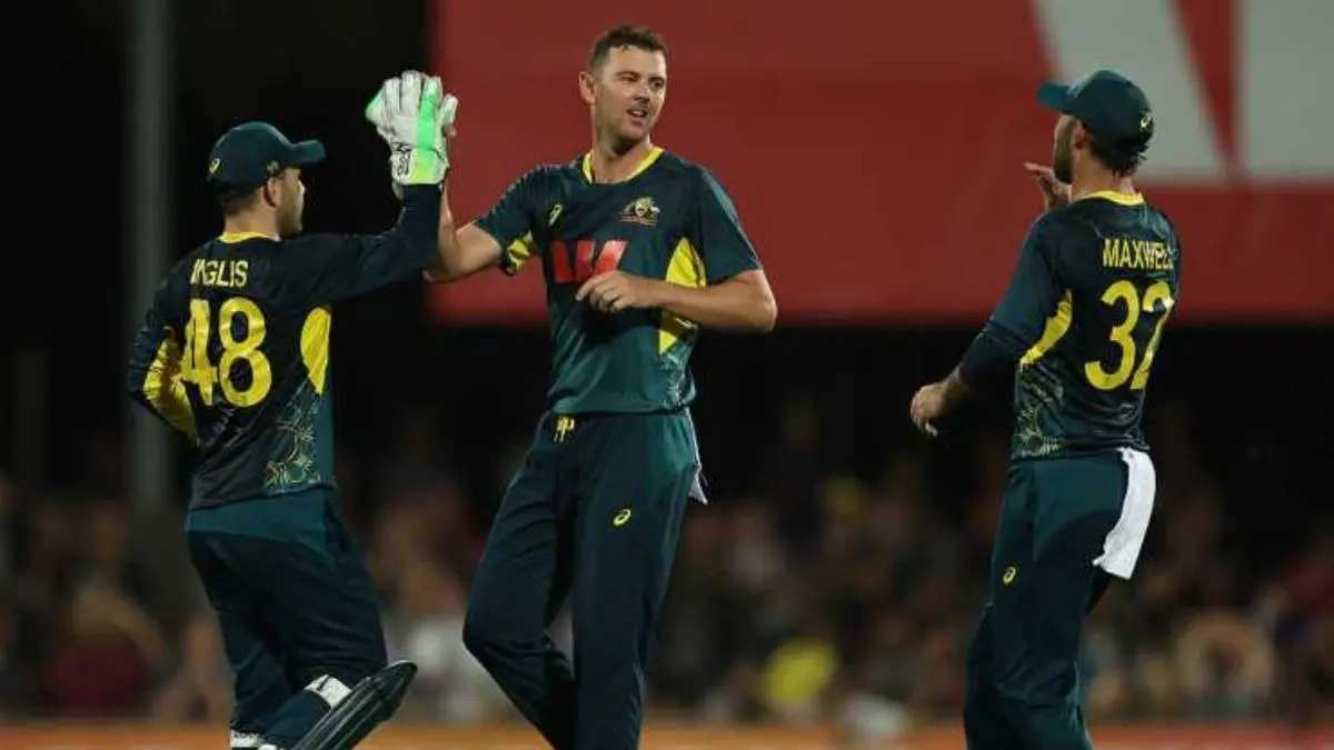 Australia beat south Africa to win Nine consecutive t20i tim David and josh hazelwood shines
