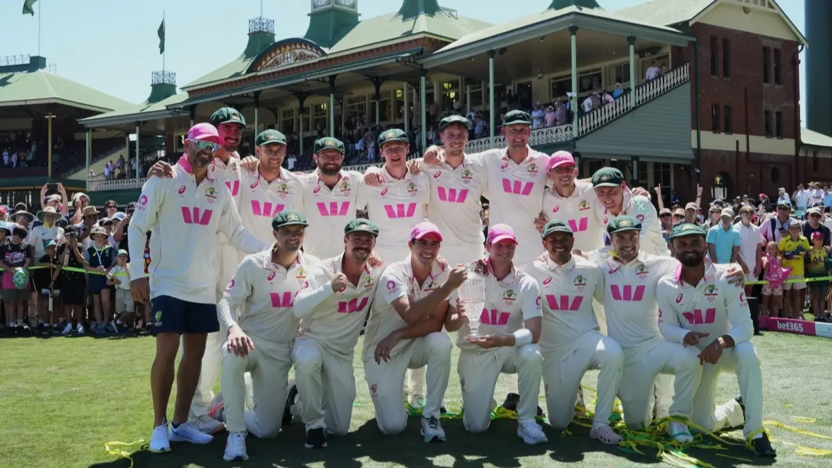Australia celebrate their Ashes win