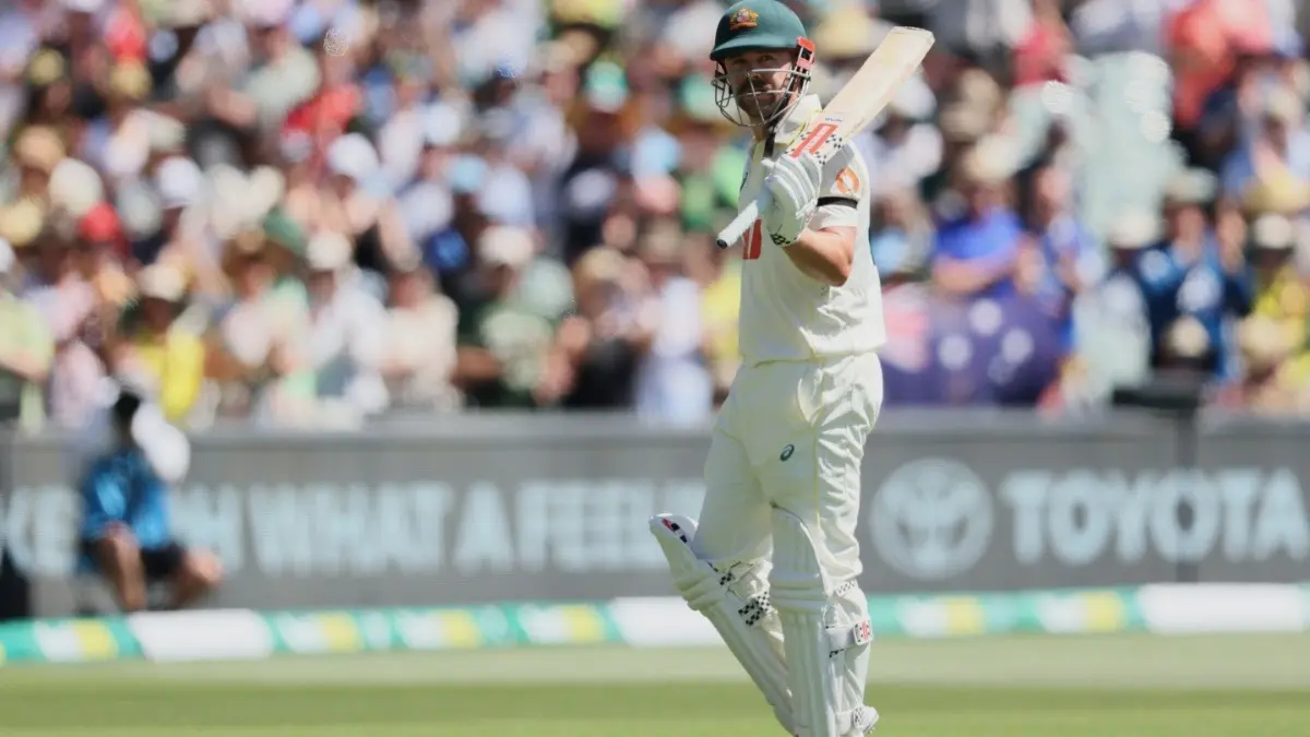 'King Of Adelaide': Travis Head Receives Ultimate Praise Following Sensational Knock In 3rd Test Against England Australia's Travis Head gestures to the crowd as he walks from the field after he was dismissed against England in the 3rd Test