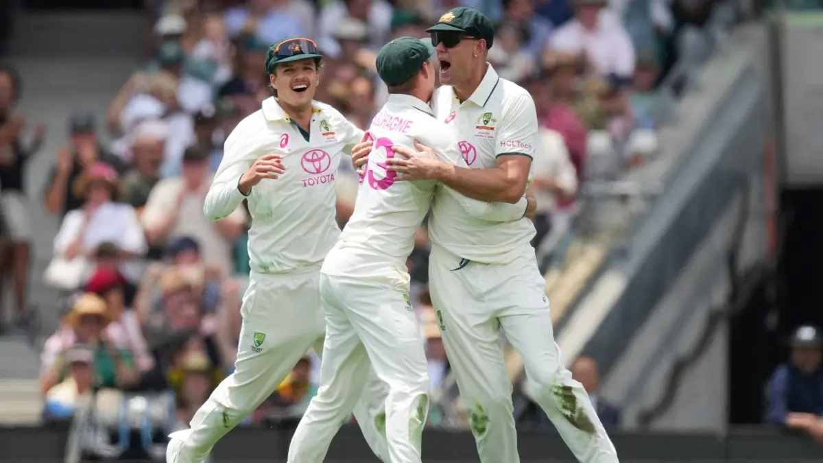 Australia Start Playing Mind Games With South Africa Just Hours Before the WTC 2025 Final, Send First Signs Of Warning To Temba Bavuma And Co. Australian players celebrate a fall of wicket during BGT 2024-25