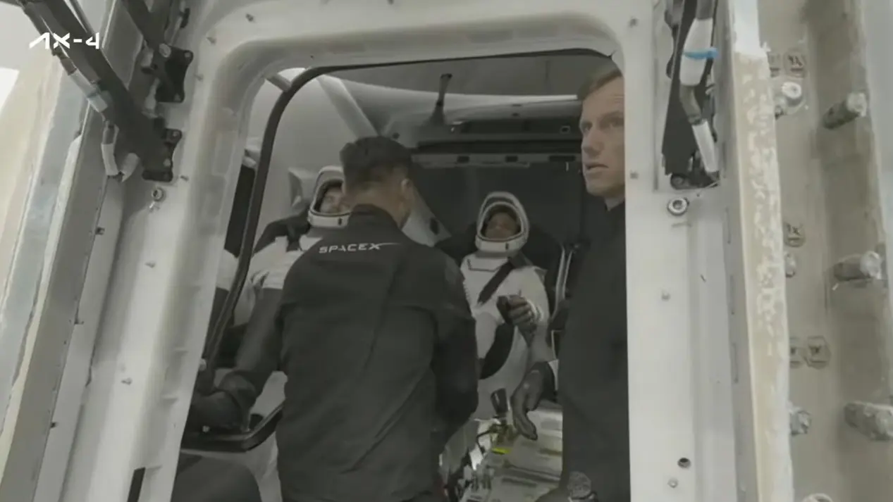 Axiom-4 Splashdown First Visuals