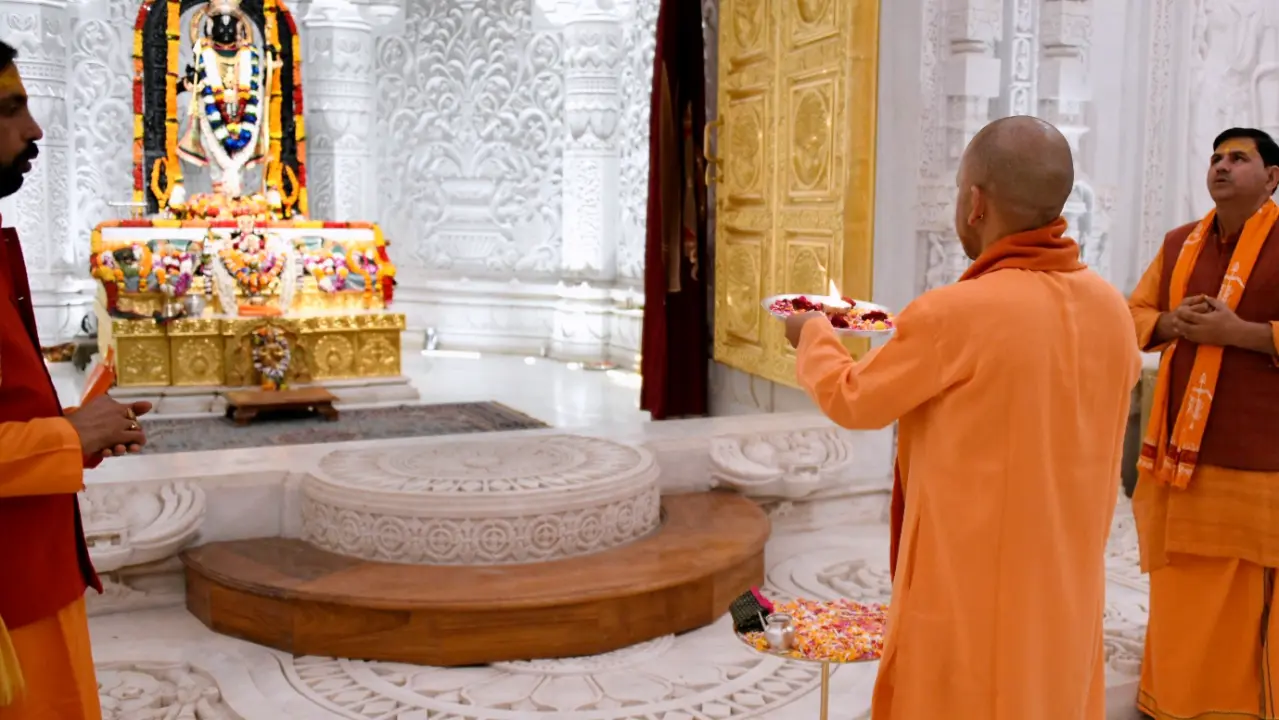 Ayodhya Yogi Adityanath offered prayers Shri Ram Temple