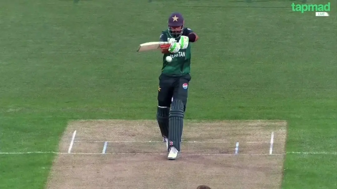 David Warner HAILS Babar Azam For His Brilliant Knock vs Australia During 3rd T20I Babar on the pull