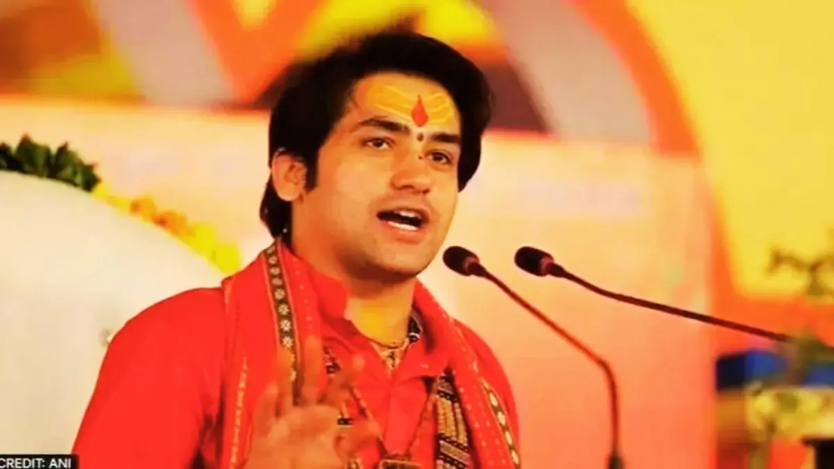 'मुसलमानों को गाली देने से हिंदू राष्ट्र नहीं बनेगा', धीरेंद्र शास्त्री ने दी नसीहत, तीन तलाक पर भी कसा तंज Bageshwar Dham Dhirendra Krishna Shastri