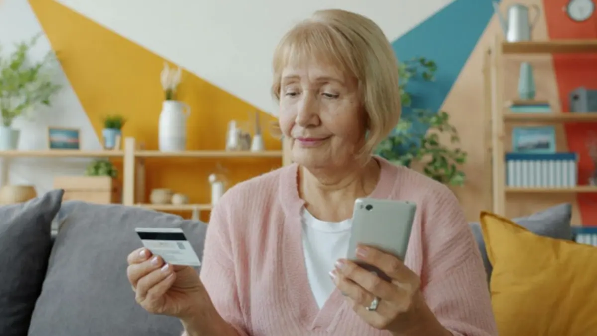 Balancing Convenience and Responsibility in the Age of Online Money Balancing Convenience and Responsibility in the Age of Online Money