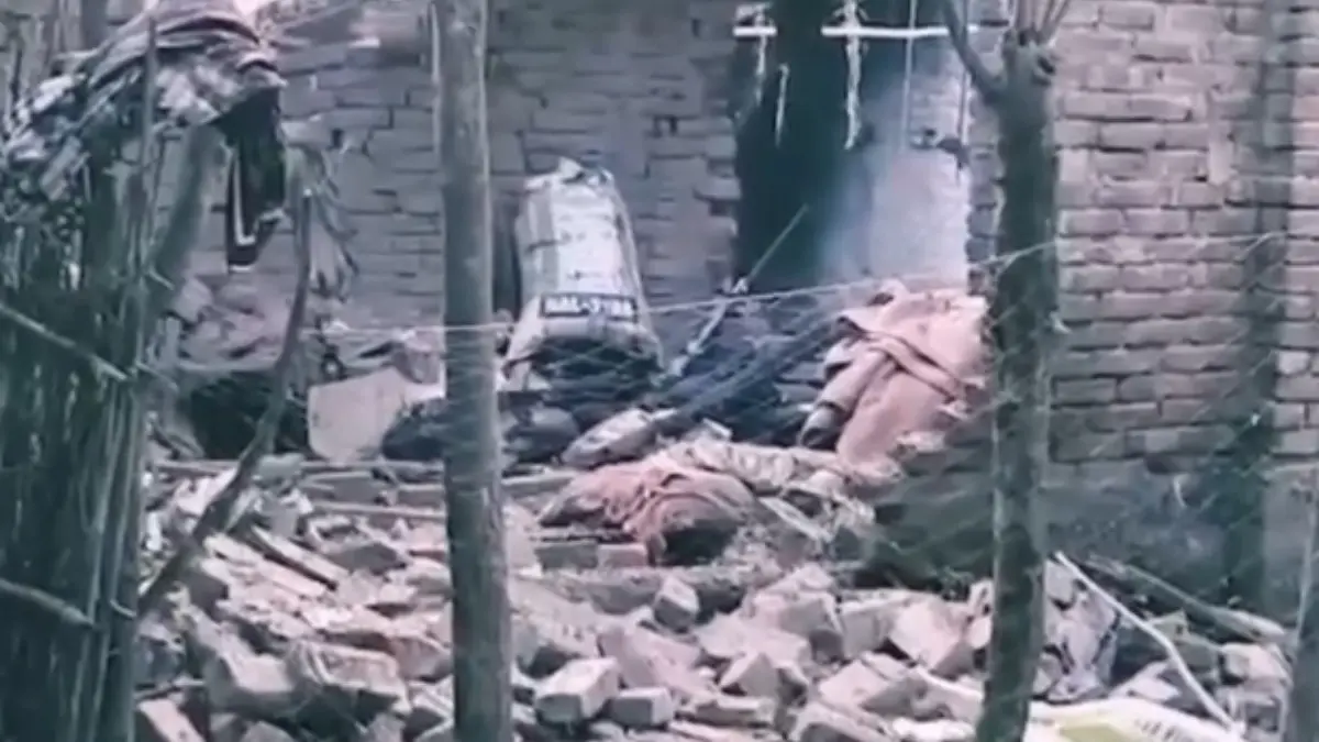 Bangladesh Post-Poll Violence: 2 Dead in 'Cocktail' Bomb Explosion in Chapainawabganj, 3 Injured Bangladesh Post-Poll Violence: 2 Dead in 'Cocktail' Bomb Explosion in Chapainawabganj, 3 Injured