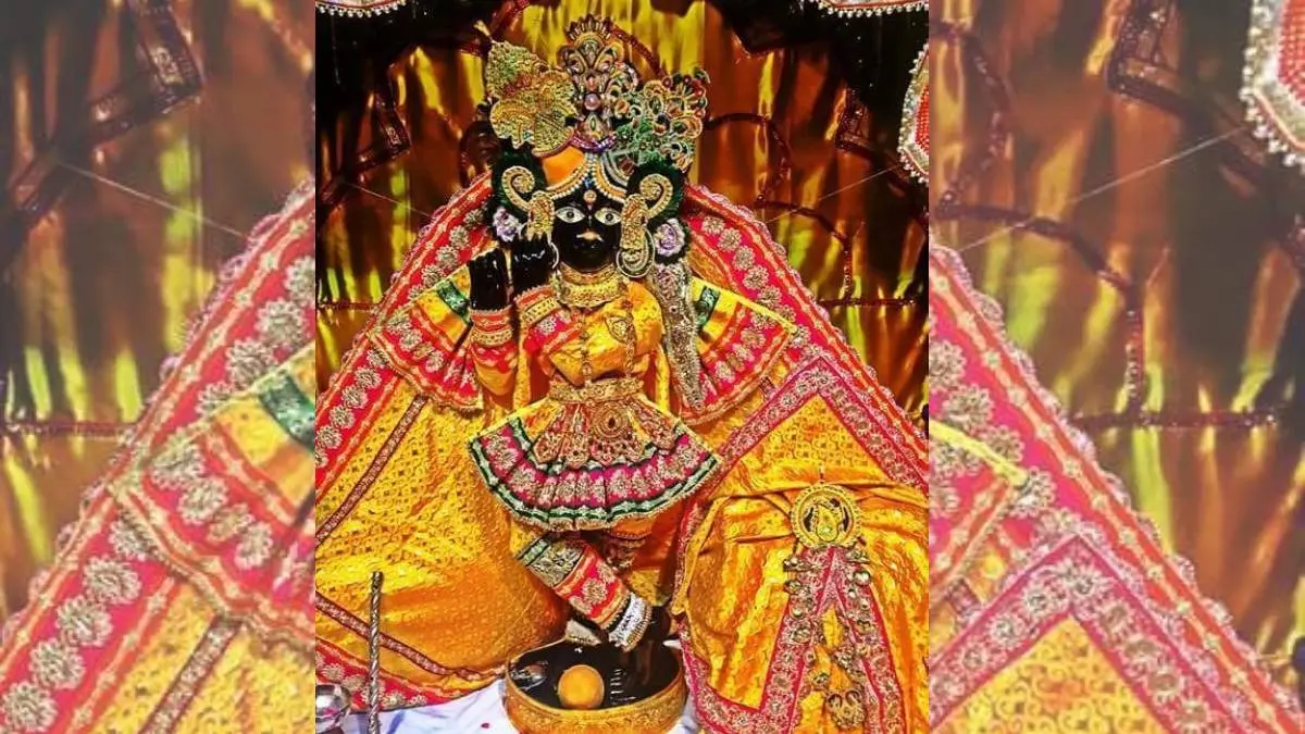 banke bihari photo at home