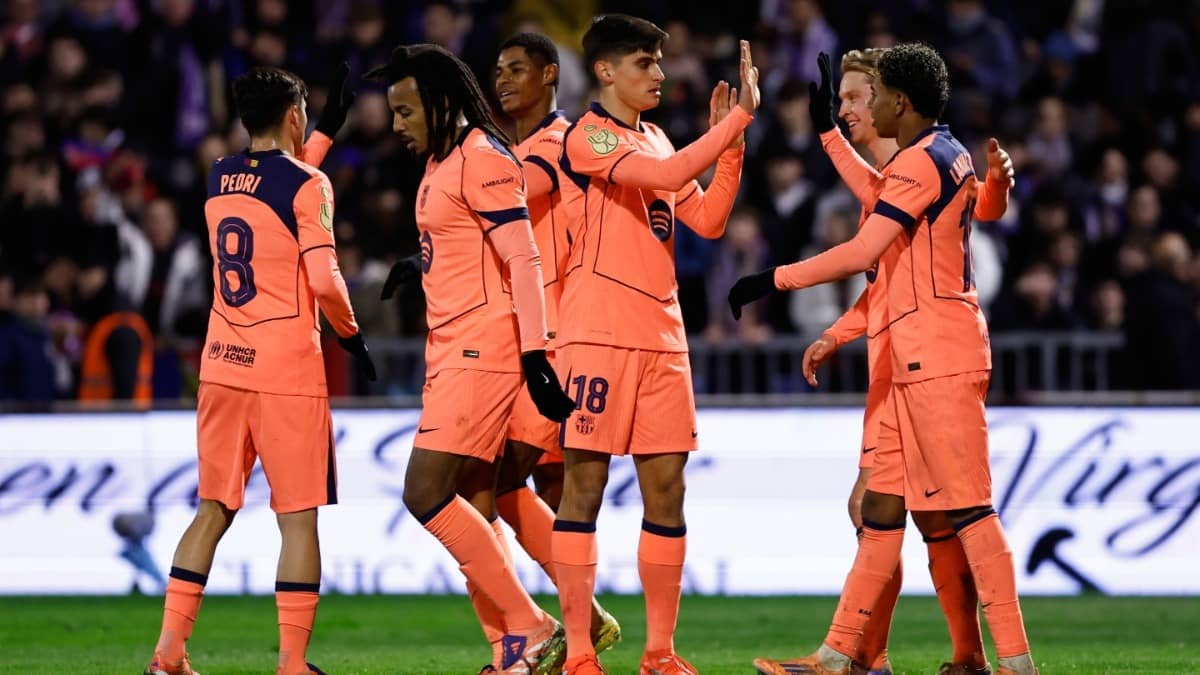 Barcelona's Marcus Rashford, third left, celebrates with his teammates after scoring against Guadalajara in Copa del Rey