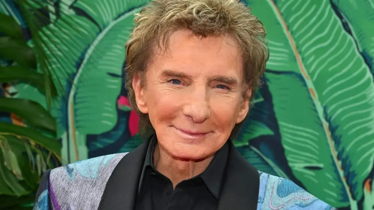 Music Icon Barry Manilow Postpones Arena Tour Amid Cancer Recovery Barry Manilow Delays Arena Tour as He Focuses on Cancer Recovery