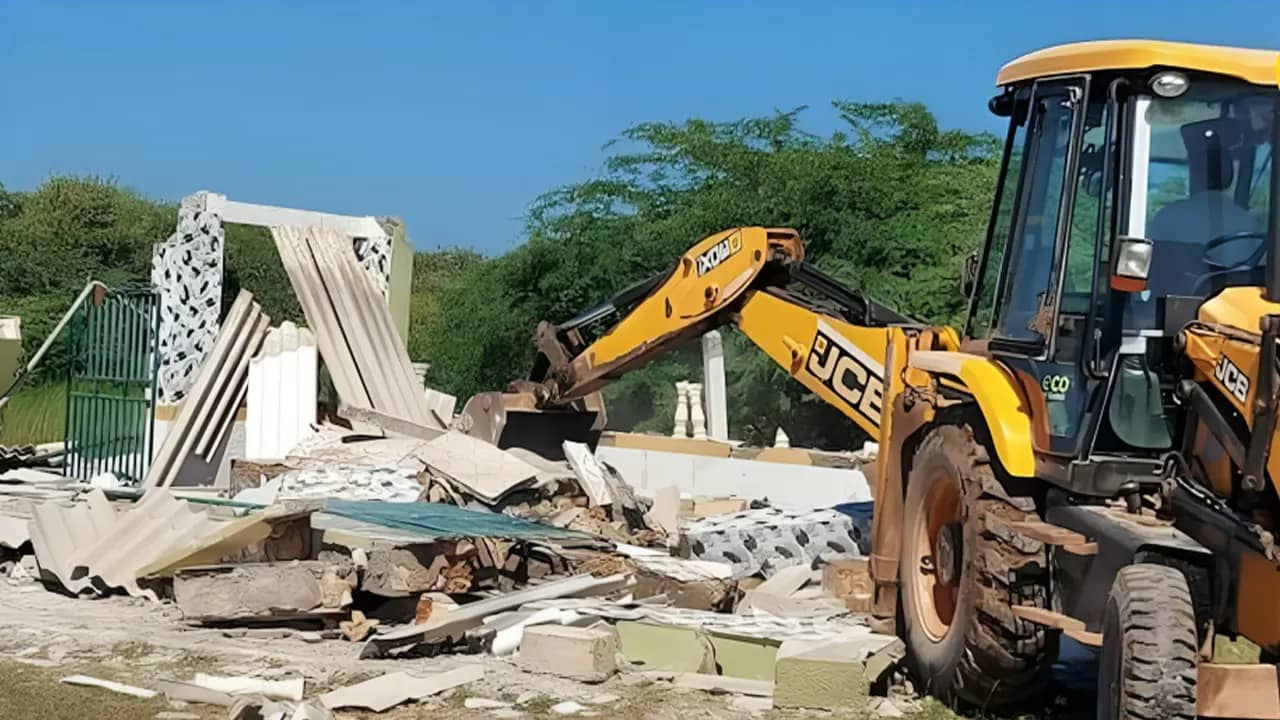 batch petitions to stop demolition in bet Dwarka rejected
