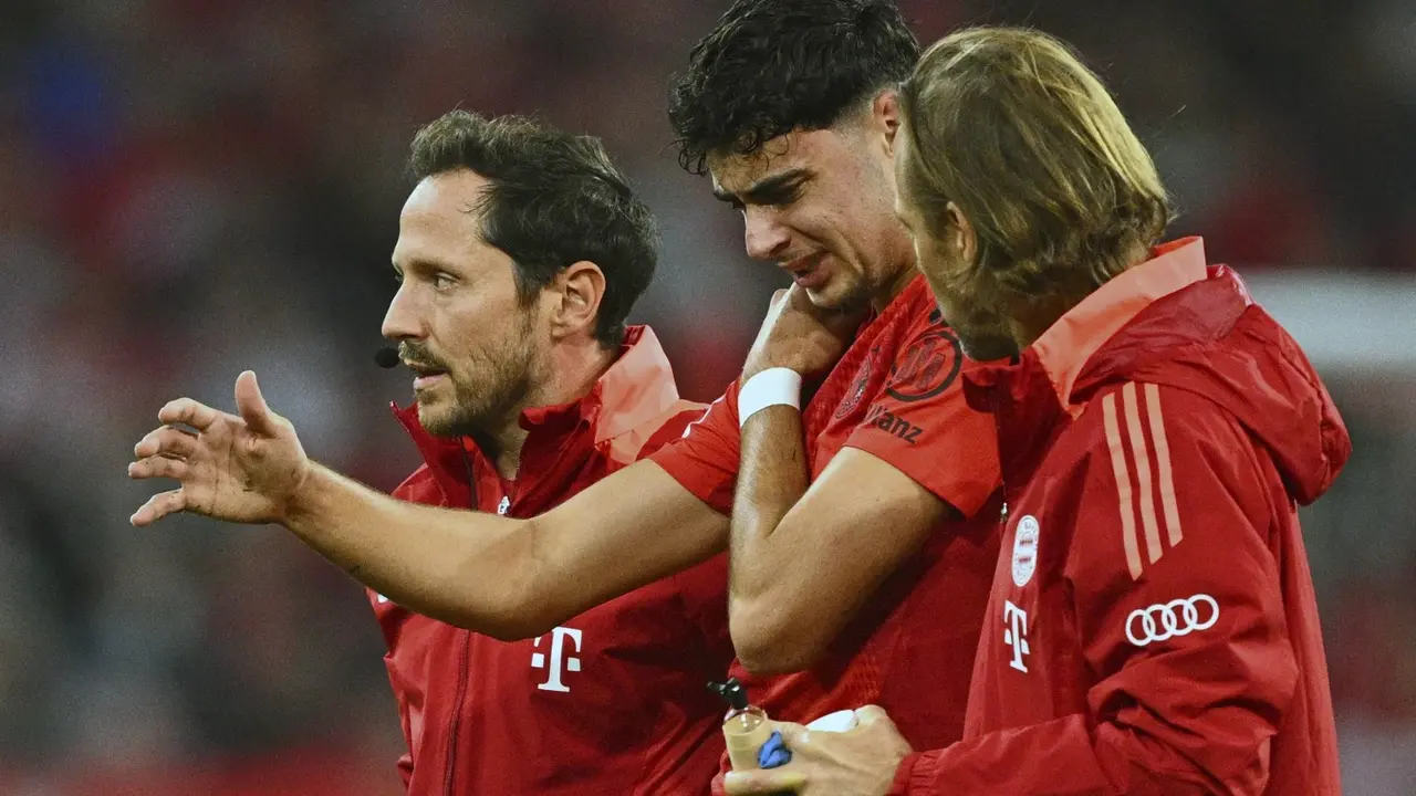 Bayern Munich midfielder Aleksandar Pavlovic undergoes surgery on broken collarbone Bayern midfielder Aleksandar Pavlovic undergoes surgery on broken collarbone