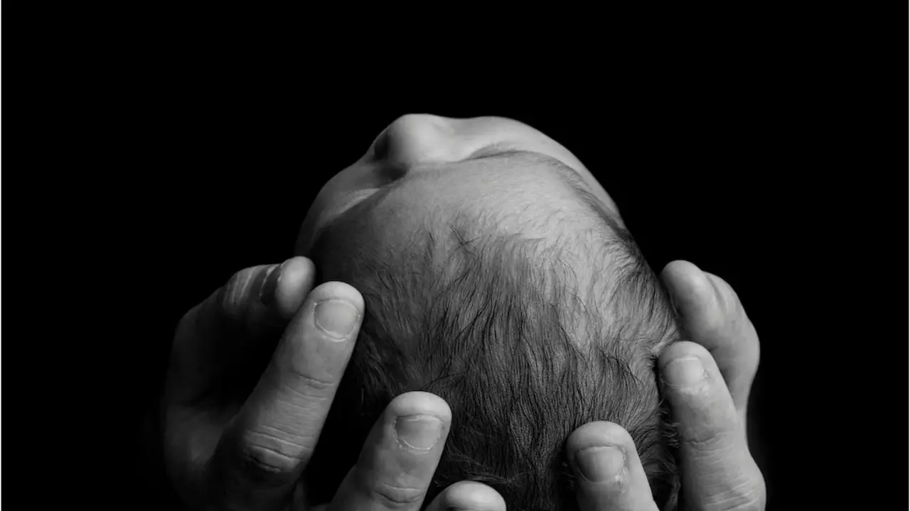 Bengaluru Horror: Woman kills 38-Day-Old Infant by Putting Him in Boiling Water Bengaluru Horror: Woman kills 38-Day-Old Infant by Putting Him in Boiling Water