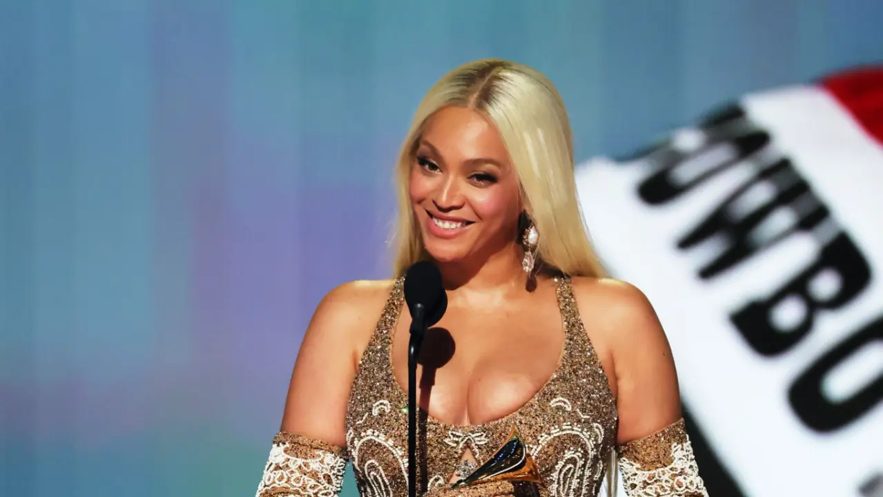 Beyoncé wins Grammy Award