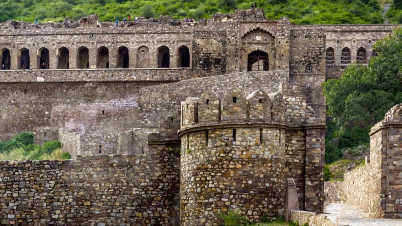 Bhangarh fort
