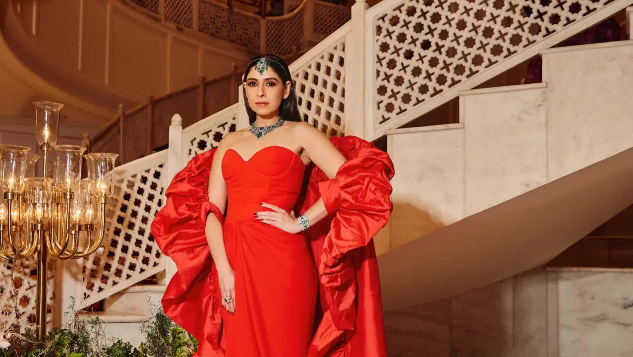 Get A ‘Natural Face Lift’ At Home Just Like Ananya Panday's Mother Bhavana Pandey Bhavana Pandey