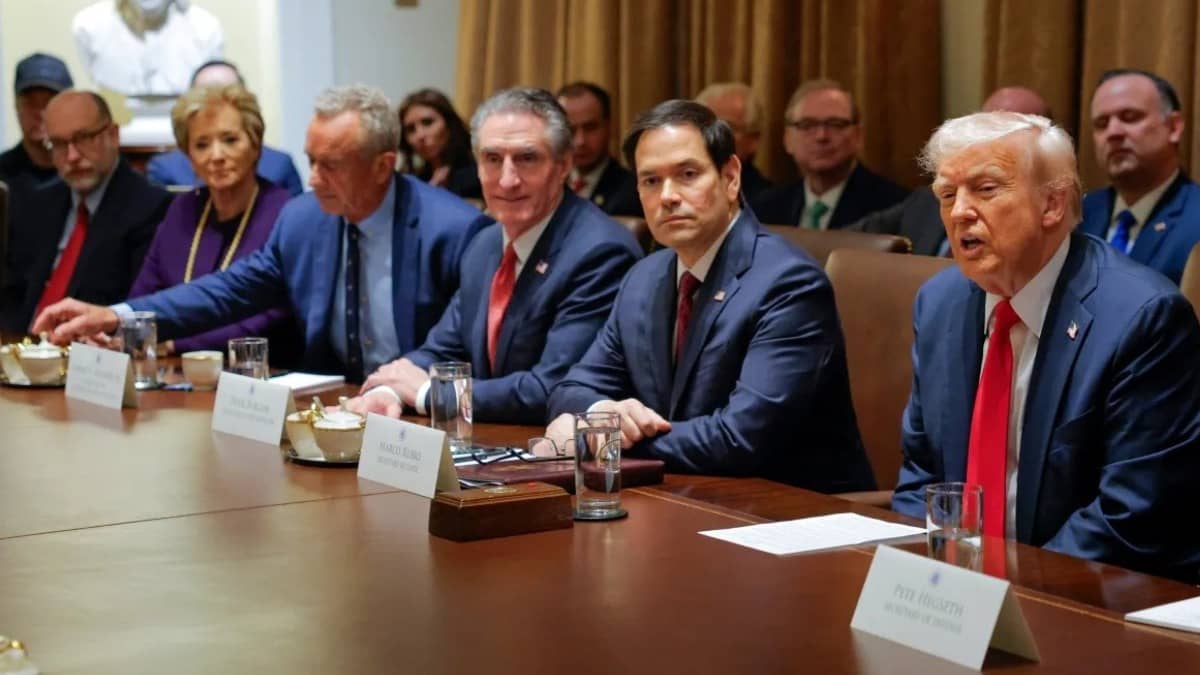 US: गाजा पीस बोर्ड की पहली बैठक आज, राष्ट्रपति ट्रंप करेंगे मेजबानी, भारत नहीं होगा शामिल; 5 बिलियन डॉलर के मदद का ऐलान संभव