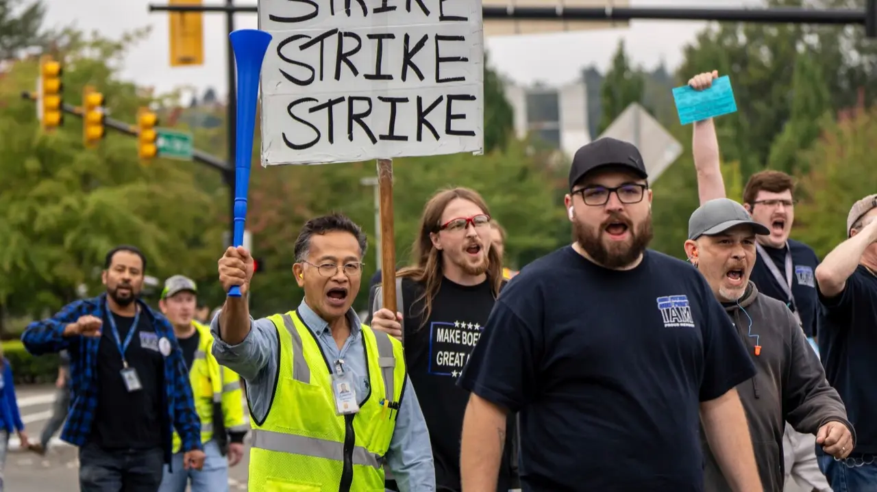Boeing workers on strike