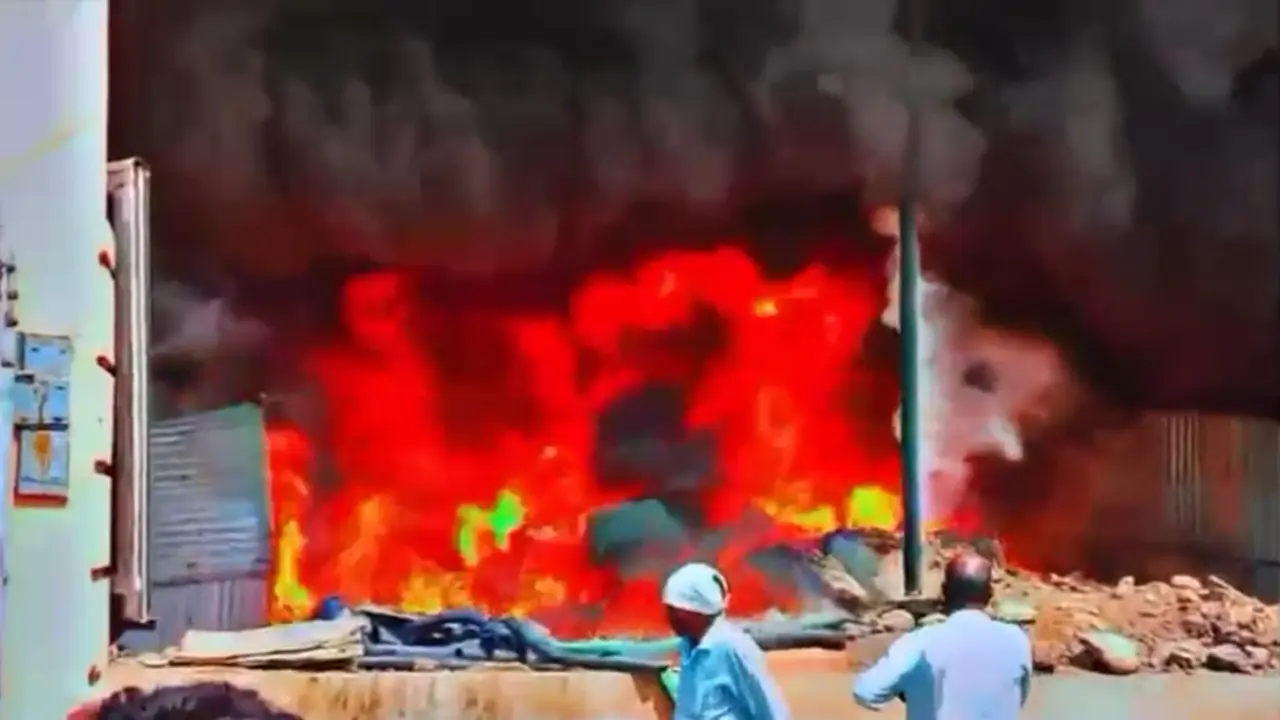 BREAKING: Massive Fire Breaks Out Under Amberpet Flyover in Hyderabad, Traffic Disrupted