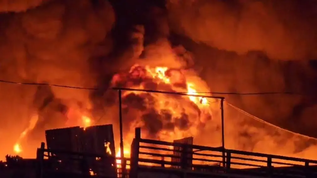 BREAKING Massive fire in AG Colony in Patna