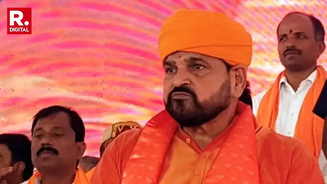 Brij Bhushan Singh attack on Rahul Gandhi