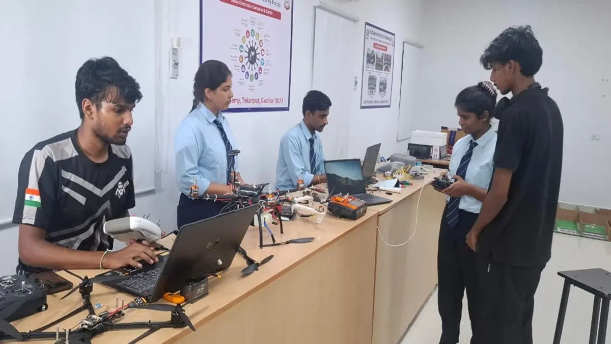 BSF's RJIT Launches Drone Lab For Defence Preparedness Bridging Gap With China, Turkey & Israel BSF's RJIT Launches Drone Lab For Defence Preparedness Bridging Gap With China, Turkey & Israel