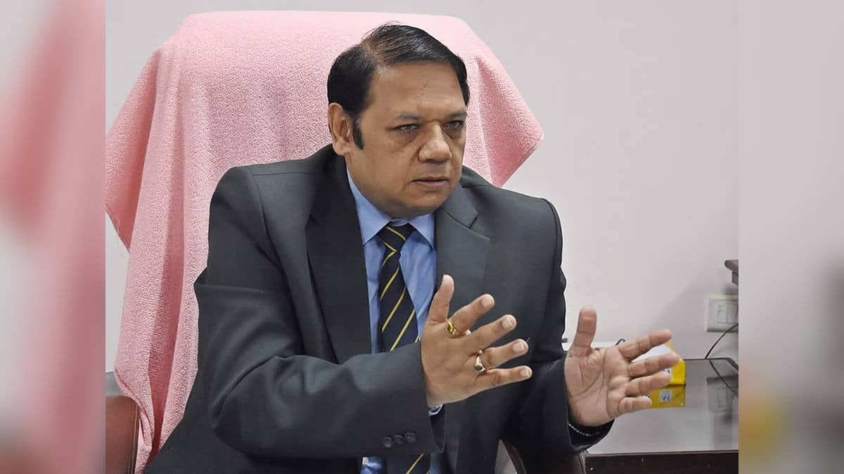 BSNL’s ‘Royal Protocol’ Sparks Outrage: Who Is Vivek Banzal And Why Is His Prayagraj Visit Targeted?