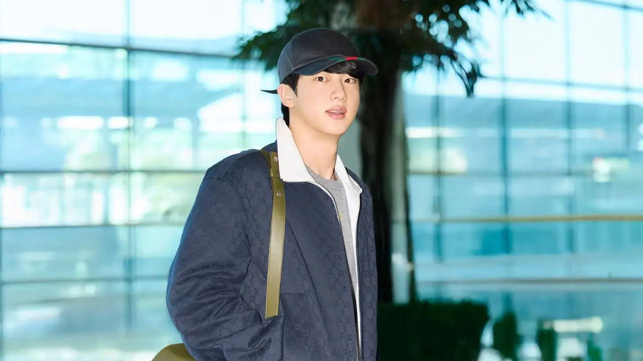 BTS’ Jin To Walk At Milan Fashion Week, Fans Welcome Him With Purple Ribbon Barricade For Protection On V’s Request | Watch BTS’ Jin To Walk At Milan Fashion Week, Fans Welcome Him With Purple Ribbon Barricade For Protection On V’s Request | Watch