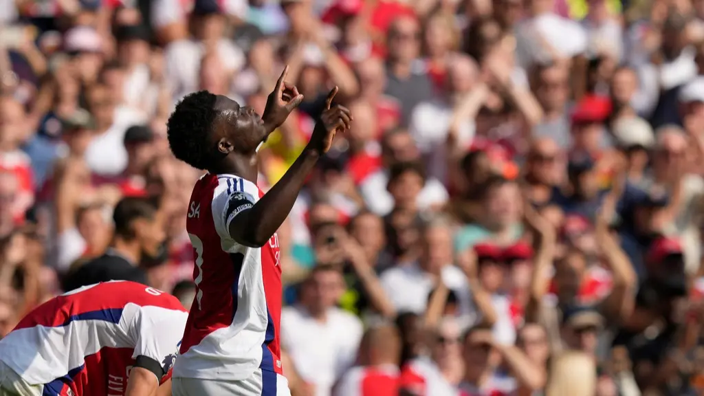 Bukayo Saka leads Arsenal to opening day victory over Wolves in Premier League