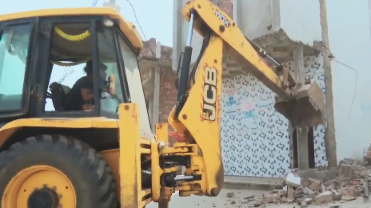 bulldozer action in sambhal