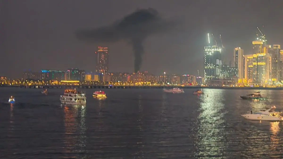 Burj Khalifa Evacuated As Iranian Missiles Target Dubai Burj Khalifa Evacuated As Iranian Missiles Target Dubai