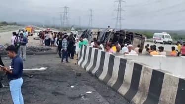 Bus Carrying Pilgrims to Kumbh Hits Vehicle on NH-2, Eight Injured ...