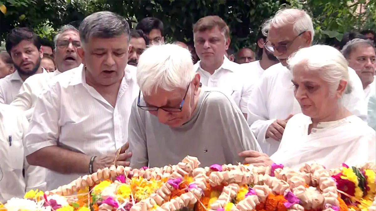 Can Call Anyone: Air India Crash Probe Body Defends Summoning of Late Captain Sumeet Sabharwal’s Nephew, Capt. Varun Anand Can Call Anyone: Air India Crash Probe Body Defends Summoning of Late Captain’s Nephew