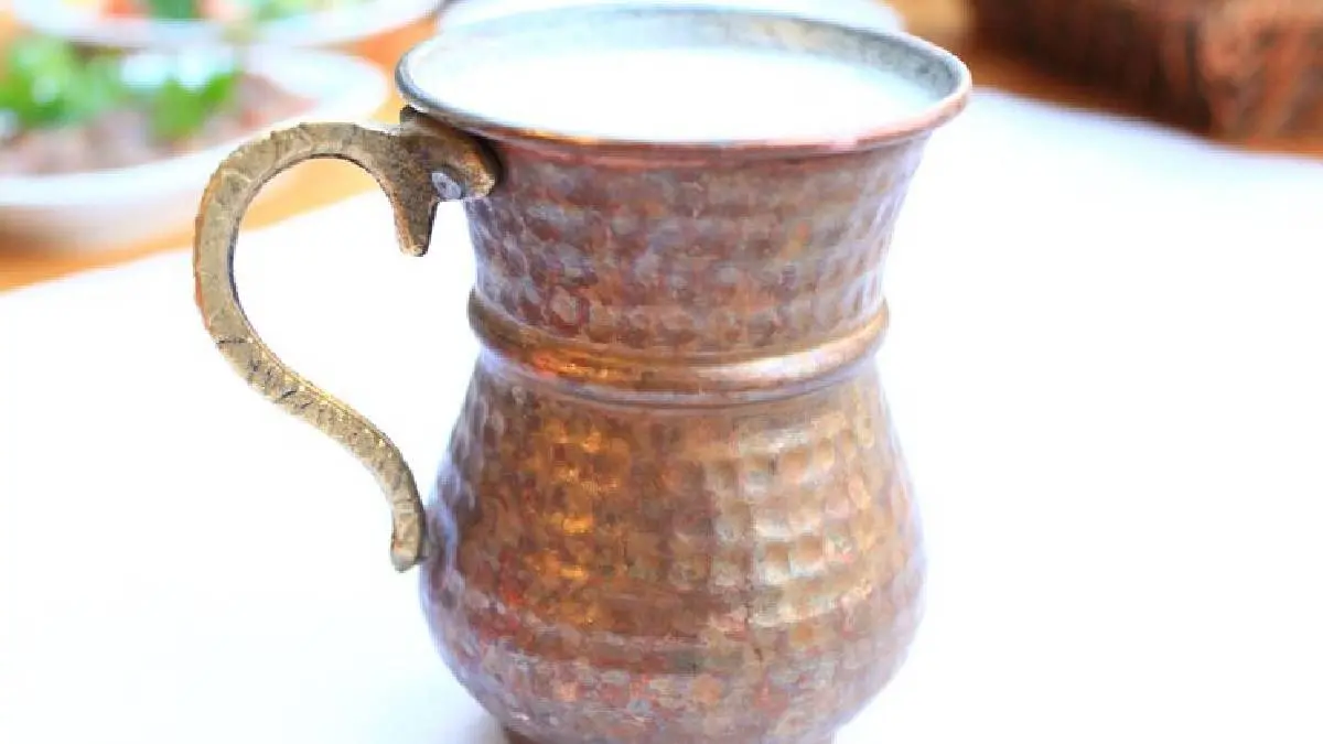 Can we drink milk in copper?