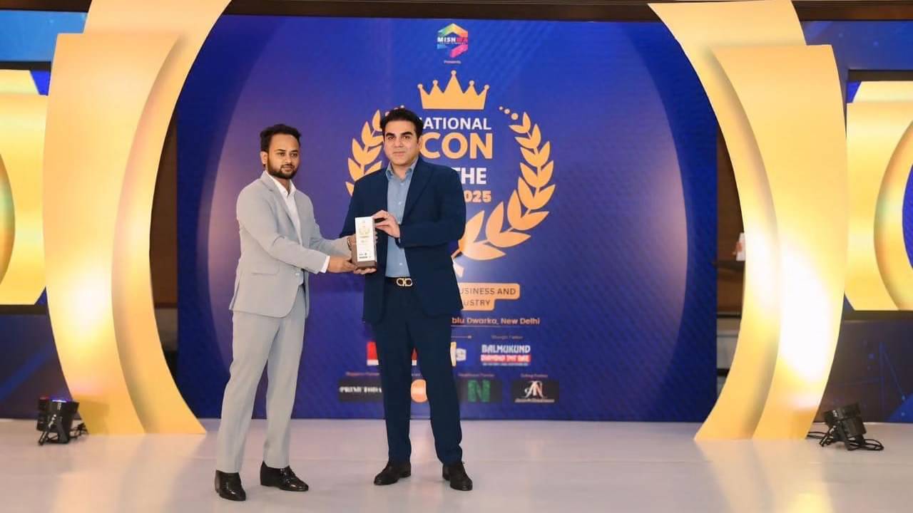 republicworld.com - Initiative Desk - Caribbean Holidays International Founder Khurshid Alam Wins 'National Icon of the Year 2025' Award