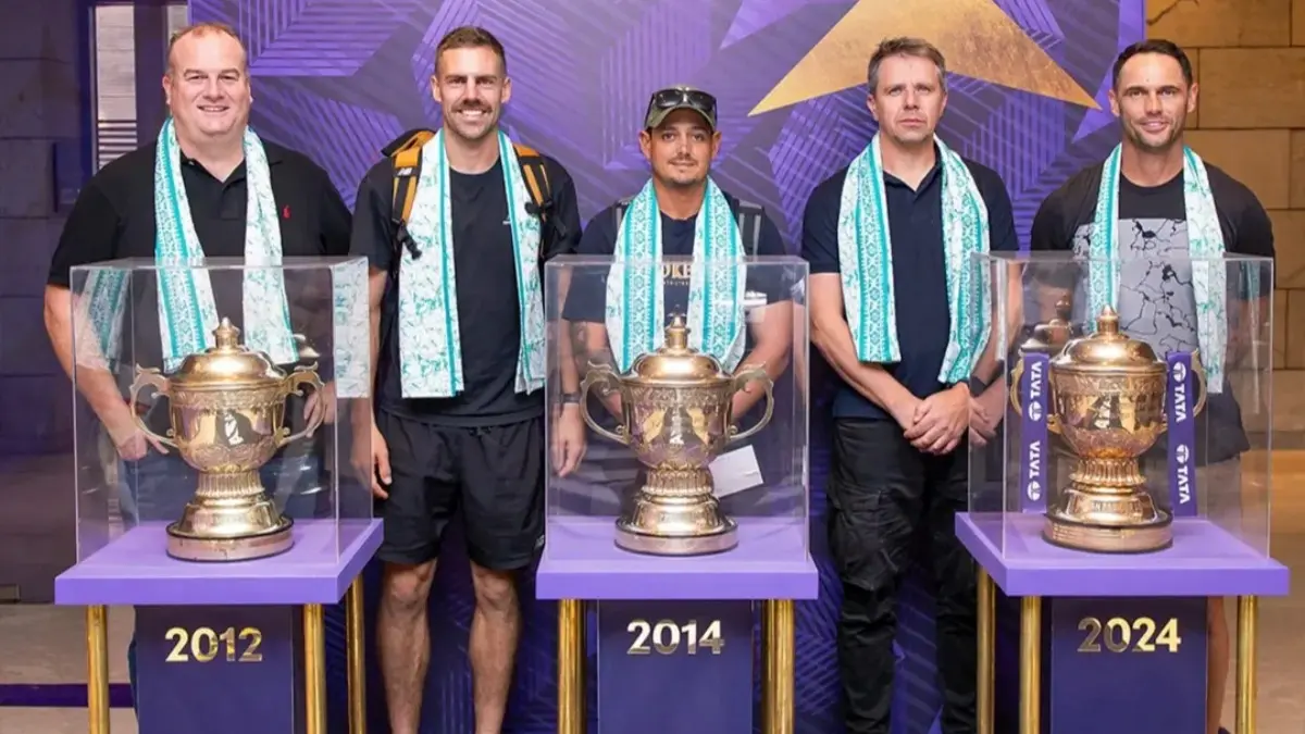 Carl Crowe, Anrich Nirtje, Quinton de Kock