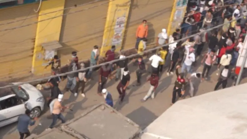 Caught on Cam: Mob Pelts Stones at Cops, Vandalise Vehicles Amid Protest Over Sambhal Mosque Survey Caught on Cam: Mob Pelts Stones at Cops, Vandalise Vehicles Amid Protest Over Sambhal Mosque Survey