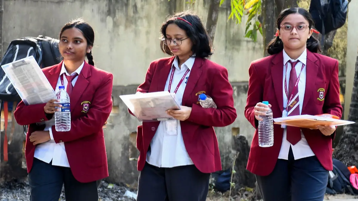 In Pre-Exam Webinar, CBSE Outlines Two Board Exams for Class 10, Digital Evaluation Only for Class 12 CBSE Outlines Digital Evaluation, No Verification for Class 12 After Results in Three-Hour Pre-Exam Webinar