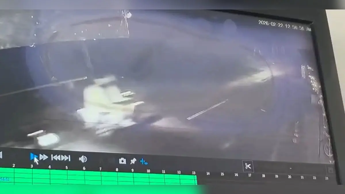 CCTV Footage Shows 5 People Leaving On Bikes After 2 Cops Killed In Gurdaspur CCTV Footage Shows 5 People Leaving On Bikes After 2 Cops Killed In Gurdaspur