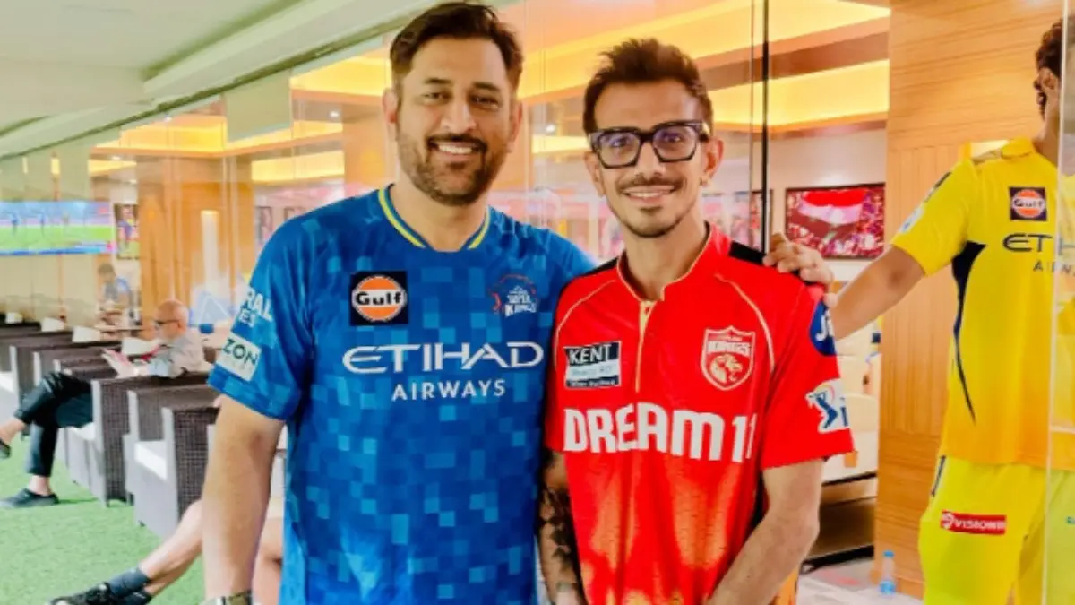 'Catch Chhodte...?' Fans Troll Yuzvendra Chahal For Posting Picture With MS Dhoni After PBKS-CSK IPL 2025 Game Chahhal bonds with Dhoni