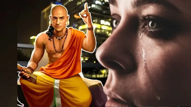Chanakya Niti: कभी किसी को भूलकर भी न बताएं अपनी जिंदगी की ये 5 बातें, वरना बाद में होगा पछतावा! chanakya niti