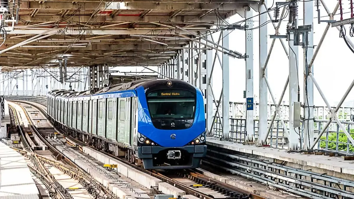 Noida: B.Com student committed suicide by jumping in front of a moving train