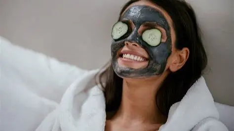 Charcoal mask or koyla?