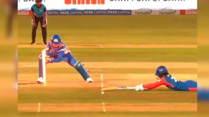 cheating with mumbai indians three controversial run out decision as delhi capitals won