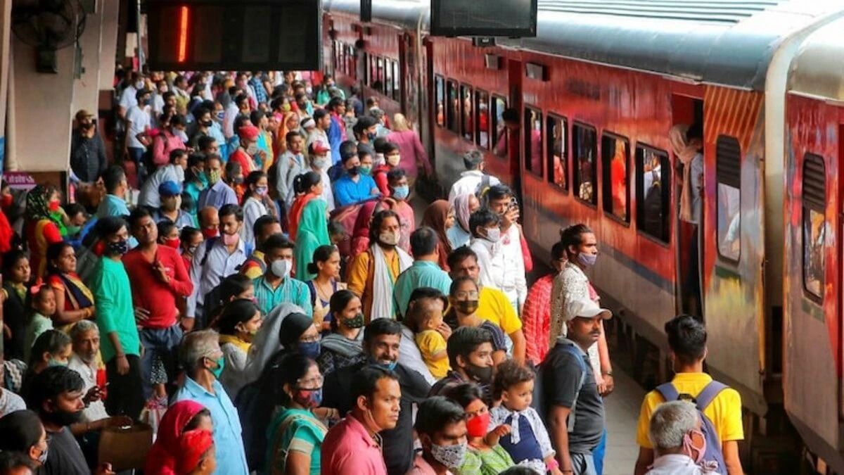 Chhath Puja 2024 Tejas, Vande Bharat Special Trains Delhi to Patna