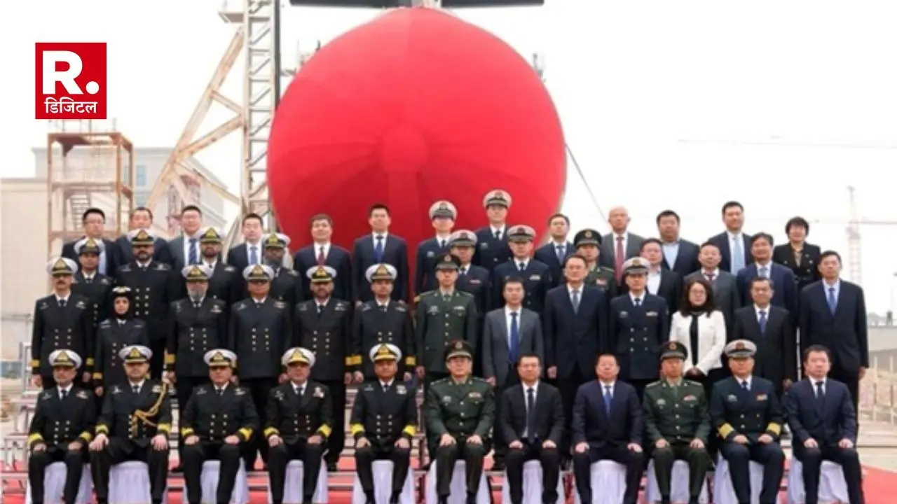 China handed over the second submarine to Pakistan