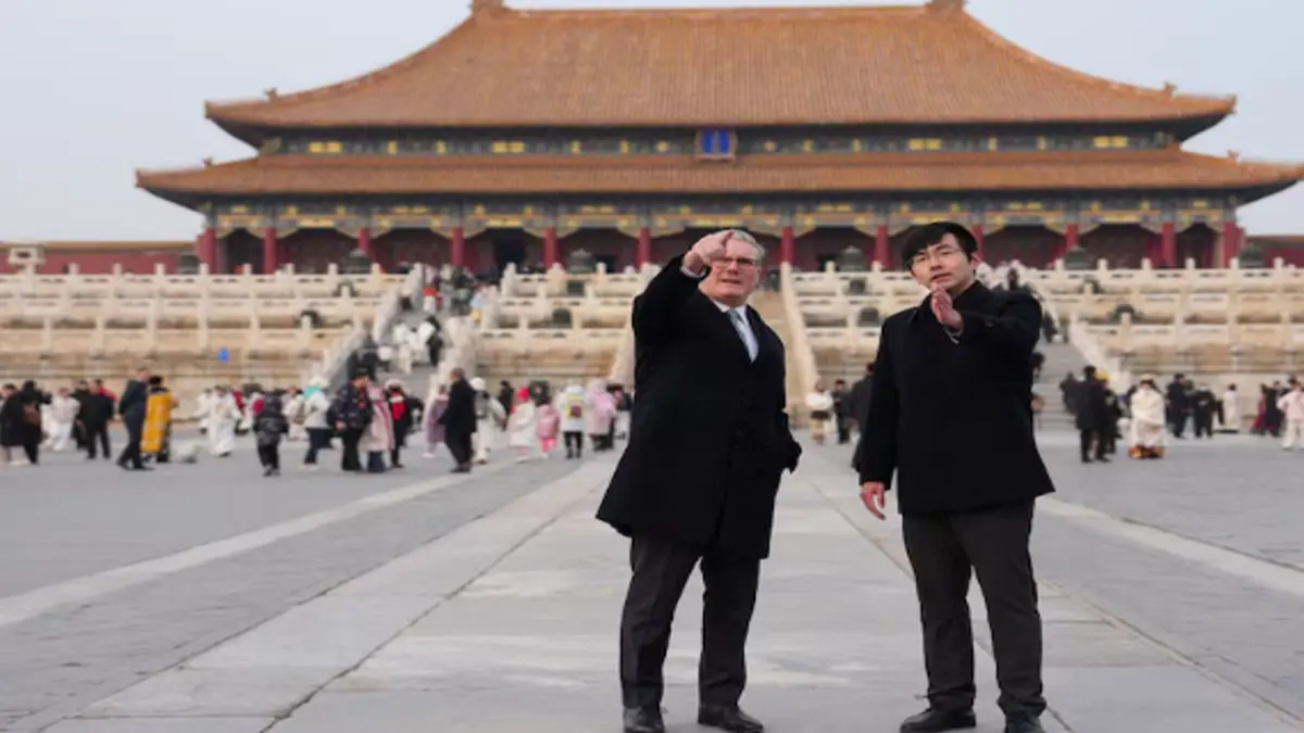 China Relaxes Visa Rules for UK Citizens as PM Starmer Visits Beijing China Relaxes Visa Rules for UK Citizens as PM's Starmer Visits Beijing